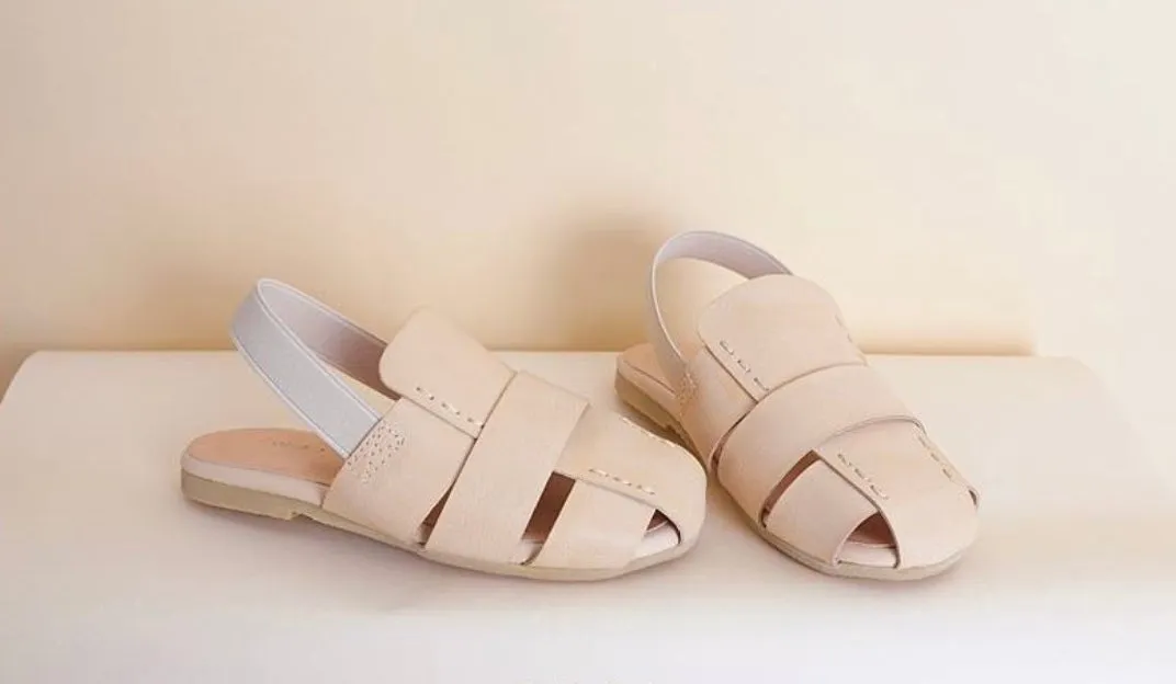 Leather sandals